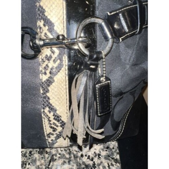 Coach Handbag Hamptons Python Stripe shoulder bag Canvas Leather Black purse Y2K - Picture 2 of 12